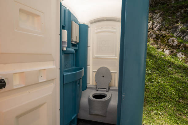 Best Best portable toilet rental  in Willow, AK