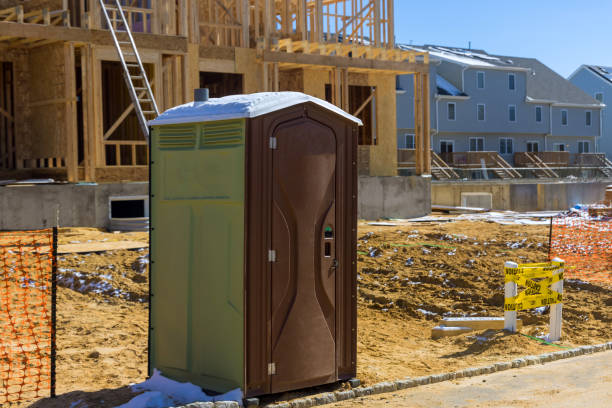 Best Portable toilet rental cost  in Willow, AK
